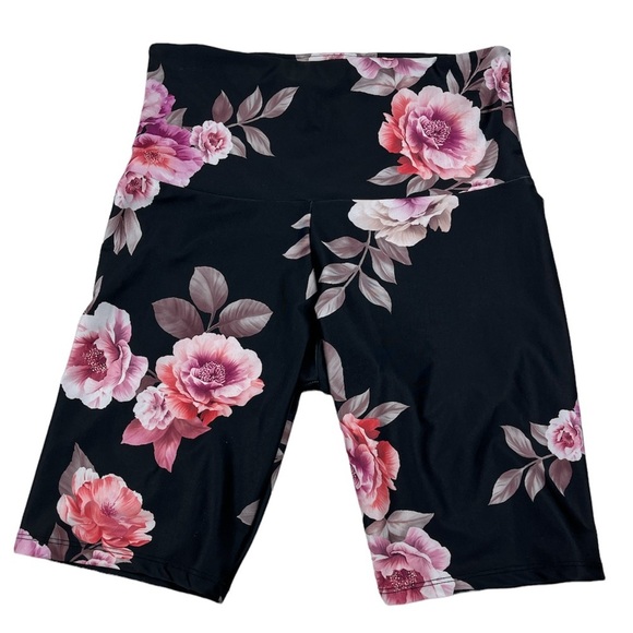 Free People Movement + ONZIE Flowered Biker shortsS/M